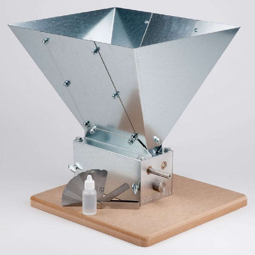 Monster Mill MM-3 - med base og trakt