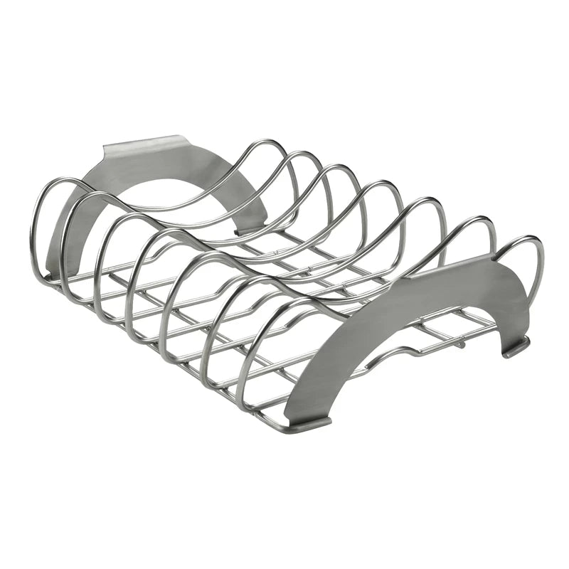 Napoleon PRO sparerib- og stekestativ har buede stenger og åpne sider for å heve kjøttet i stekepannen, noe som gjør den til et uunnværlig grilltilbehør for jevn tilberedning.